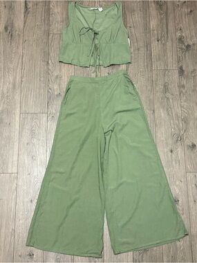 Linen green two piece matching set wide leg pants tie front top